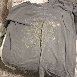 Target Gray Short Sleeve Tee with Sun Design